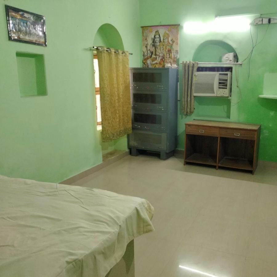 Shri Swami Sheetal Das Sewa Trust B1-88 Assi , Near Pushkar Talab,Varanasi, Ashram Dharmshala Hotel Bagian luar foto