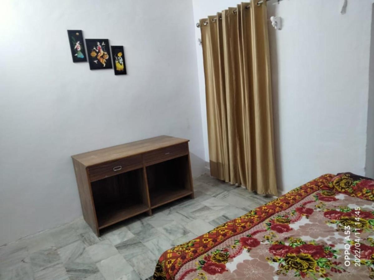 Shri Swami Sheetal Das Sewa Trust B1-88 Assi , Near Pushkar Talab,Varanasi, Ashram Dharmshala Hotel Bagian luar foto