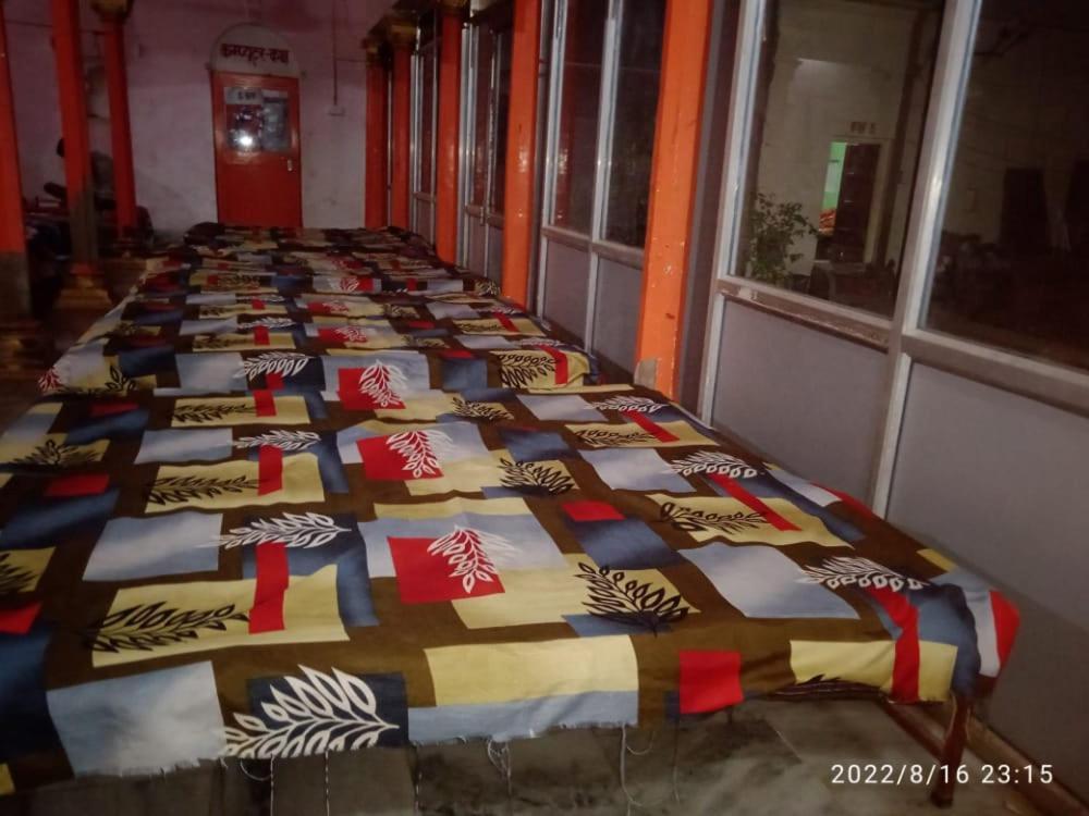 Shri Swami Sheetal Das Sewa Trust B1-88 Assi , Near Pushkar Talab,Varanasi, Ashram Dharmshala Hotel Bagian luar foto