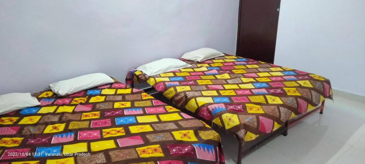 Shri Swami Sheetal Das Sewa Trust B1-88 Assi , Near Pushkar Talab,Varanasi, Ashram Dharmshala Hotel Bagian luar foto