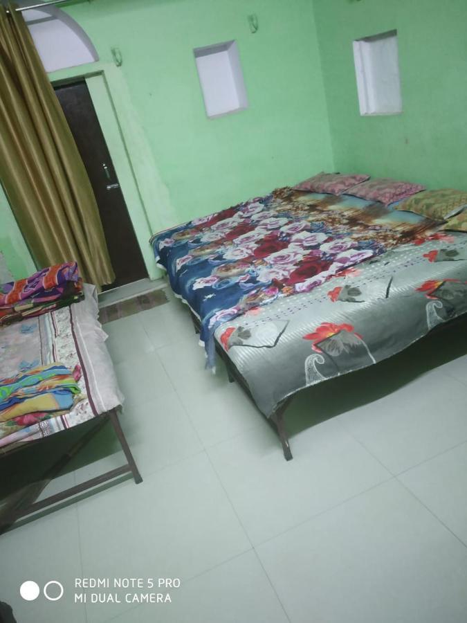 Shri Swami Sheetal Das Sewa Trust B1-88 Assi , Near Pushkar Talab,Varanasi, Ashram Dharmshala Hotel Bagian luar foto