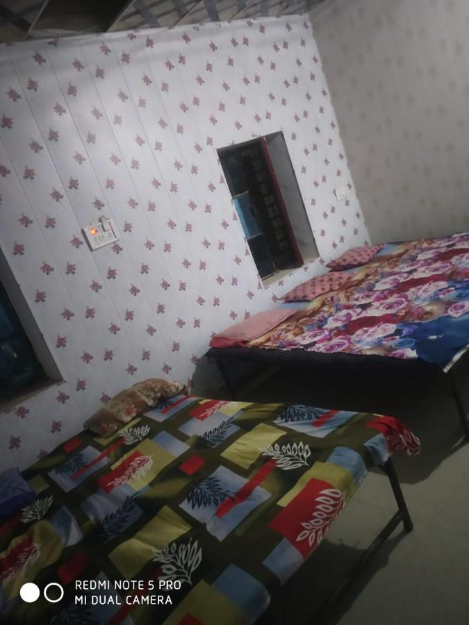 Shri Swami Sheetal Das Sewa Trust B1-88 Assi , Near Pushkar Talab,Varanasi, Ashram Dharmshala Hotel Bagian luar foto