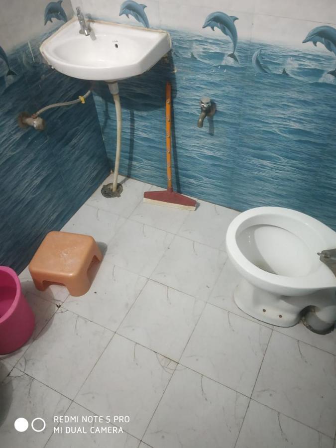 Shri Swami Sheetal Das Sewa Trust B1-88 Assi , Near Pushkar Talab,Varanasi, Ashram Dharmshala Hotel Bagian luar foto
