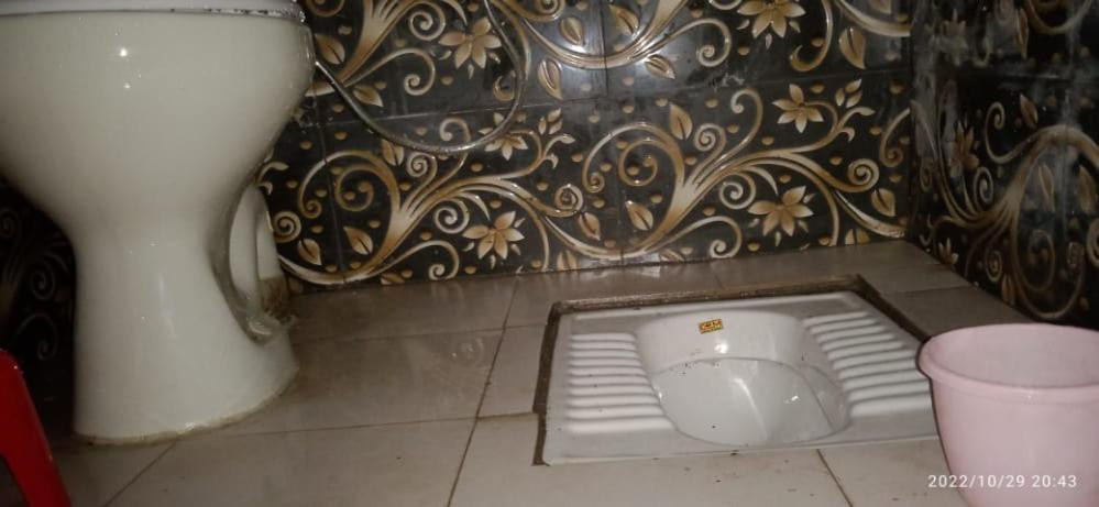 Shri Swami Sheetal Das Sewa Trust B1-88 Assi , Near Pushkar Talab,Varanasi, Ashram Dharmshala Hotel Bagian luar foto