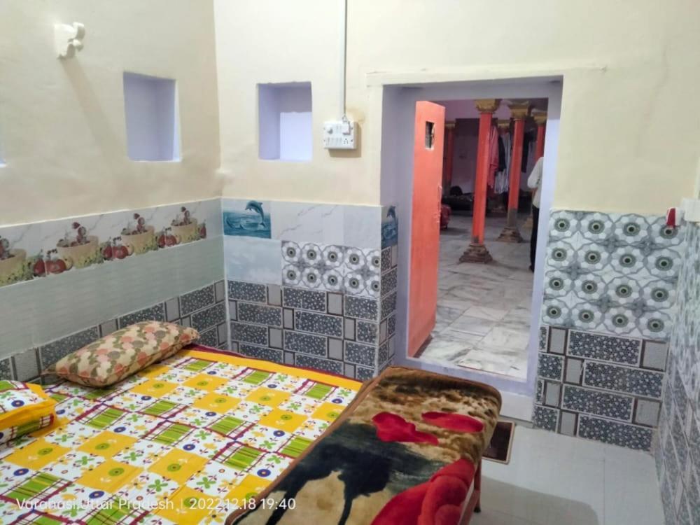 Shri Swami Sheetal Das Sewa Trust B1-88 Assi , Near Pushkar Talab,Varanasi, Ashram Dharmshala Hotel Bagian luar foto